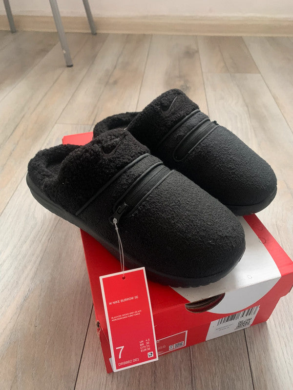 nike burrow slippers