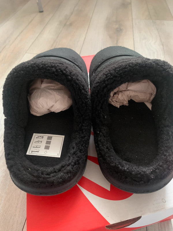 nike burrow slippers