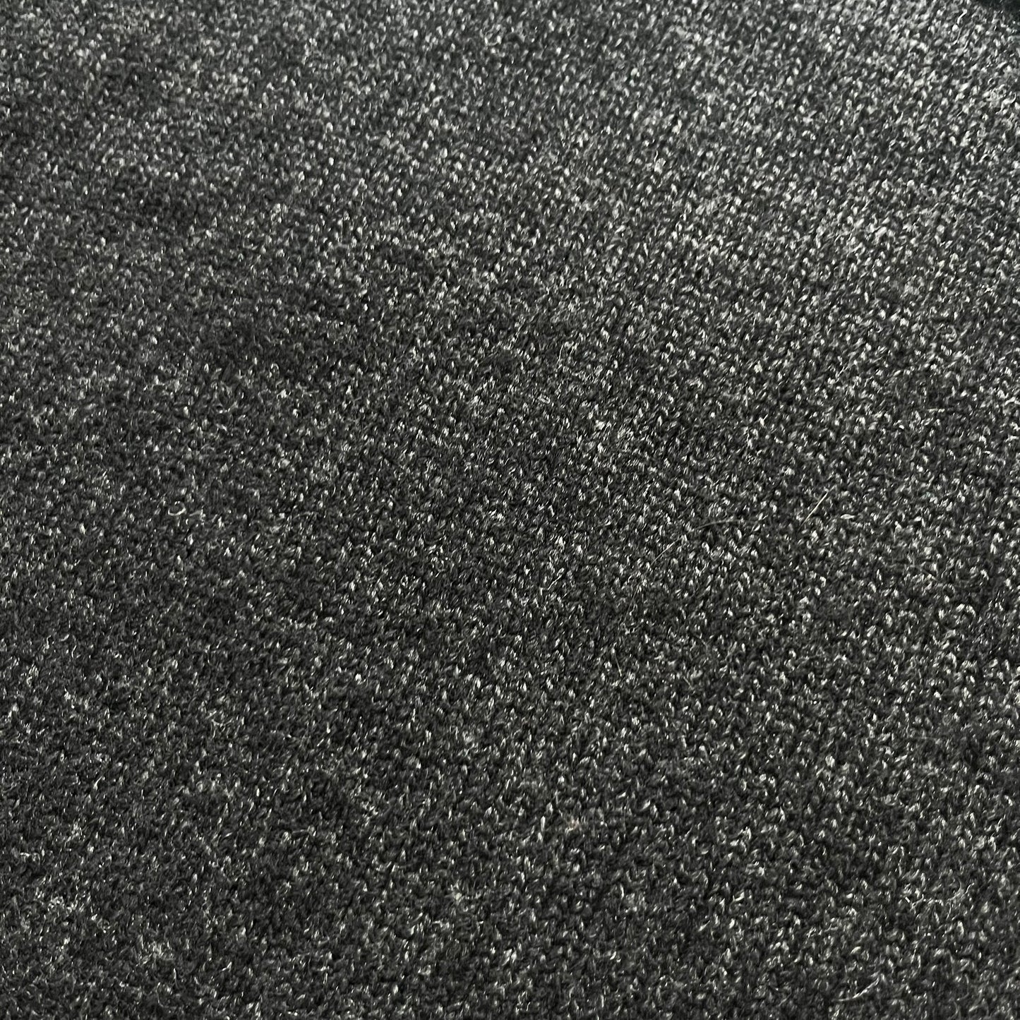 The Carhartt WIP Allen Sweater blends function and refinement in a dark gray wool–nylon knit. Midweight with ribbed details at the neck, cuffs, and hem, it ensures warmth and flexibility. A classic, durable knit that captures the minimal craftsmanship of Carhartt WIP.