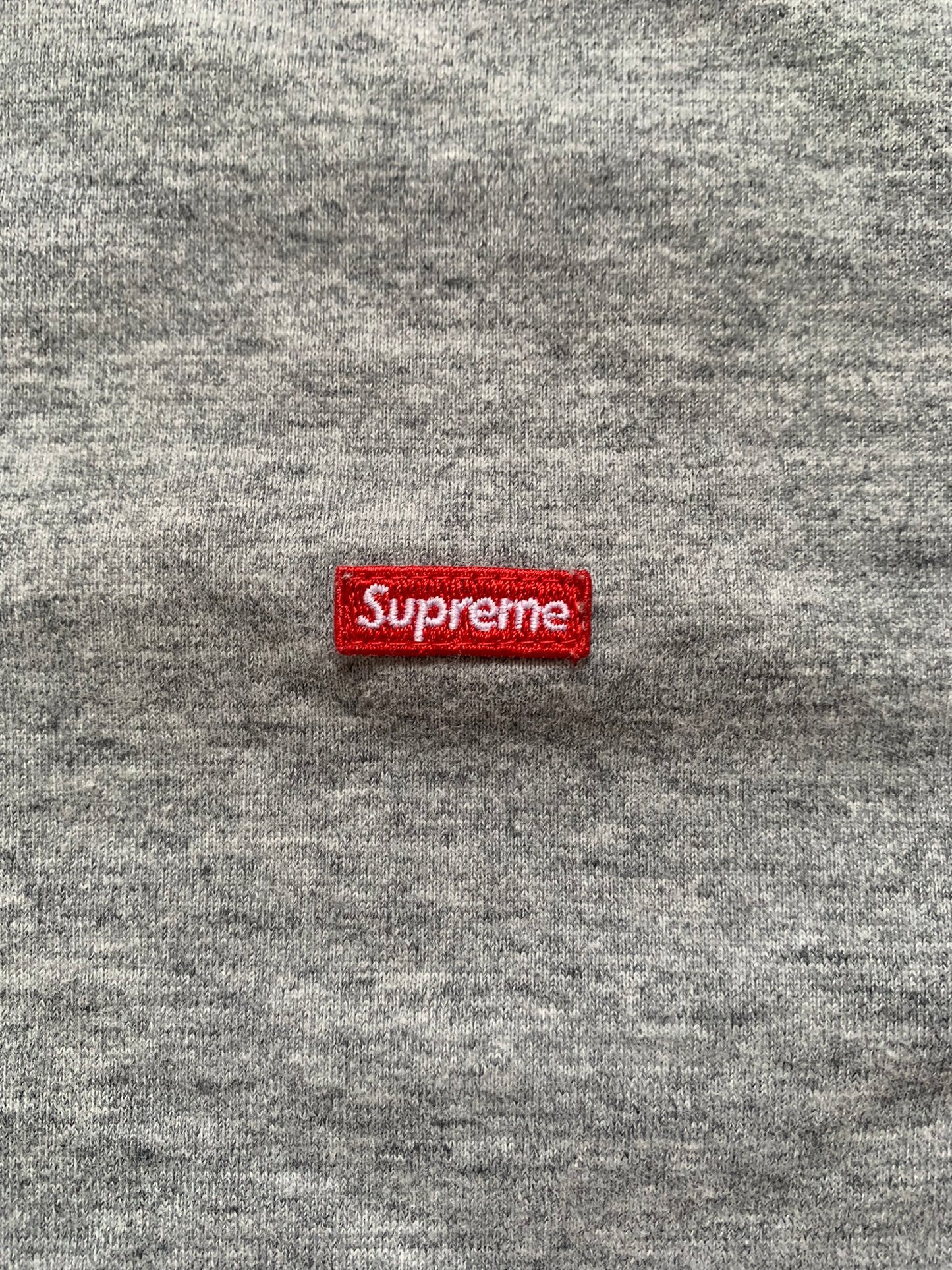 supreme small box tee