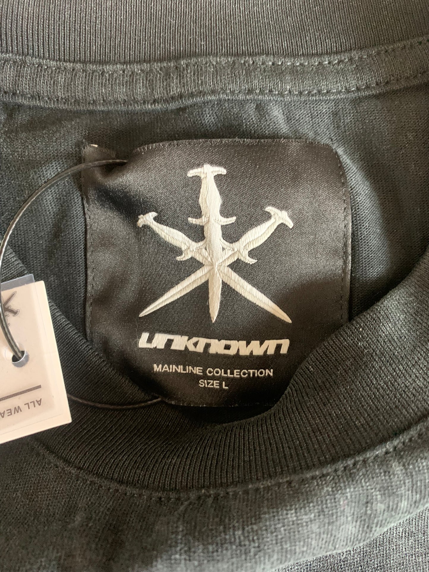 unknown london gothic tee