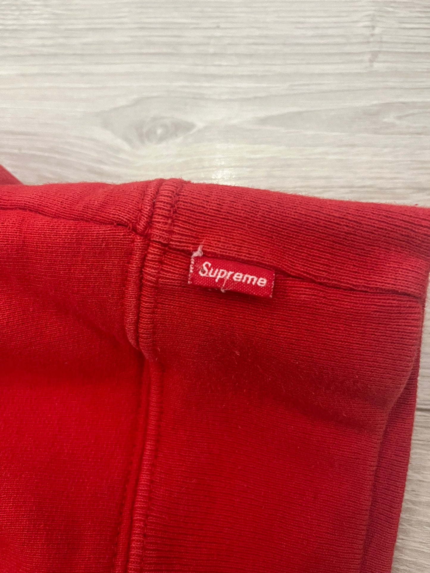 supreme world famous pullover