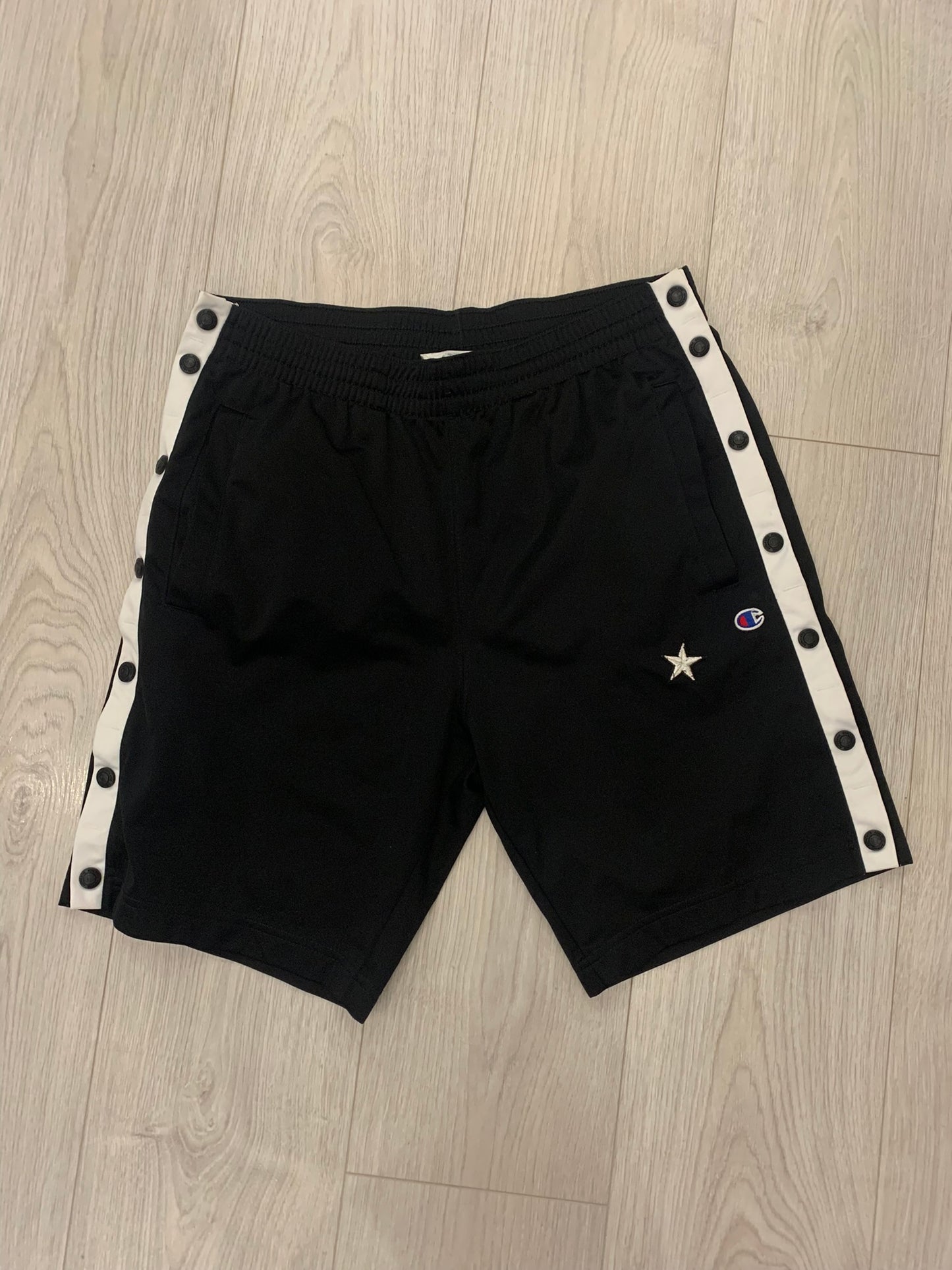 champion button shorts
