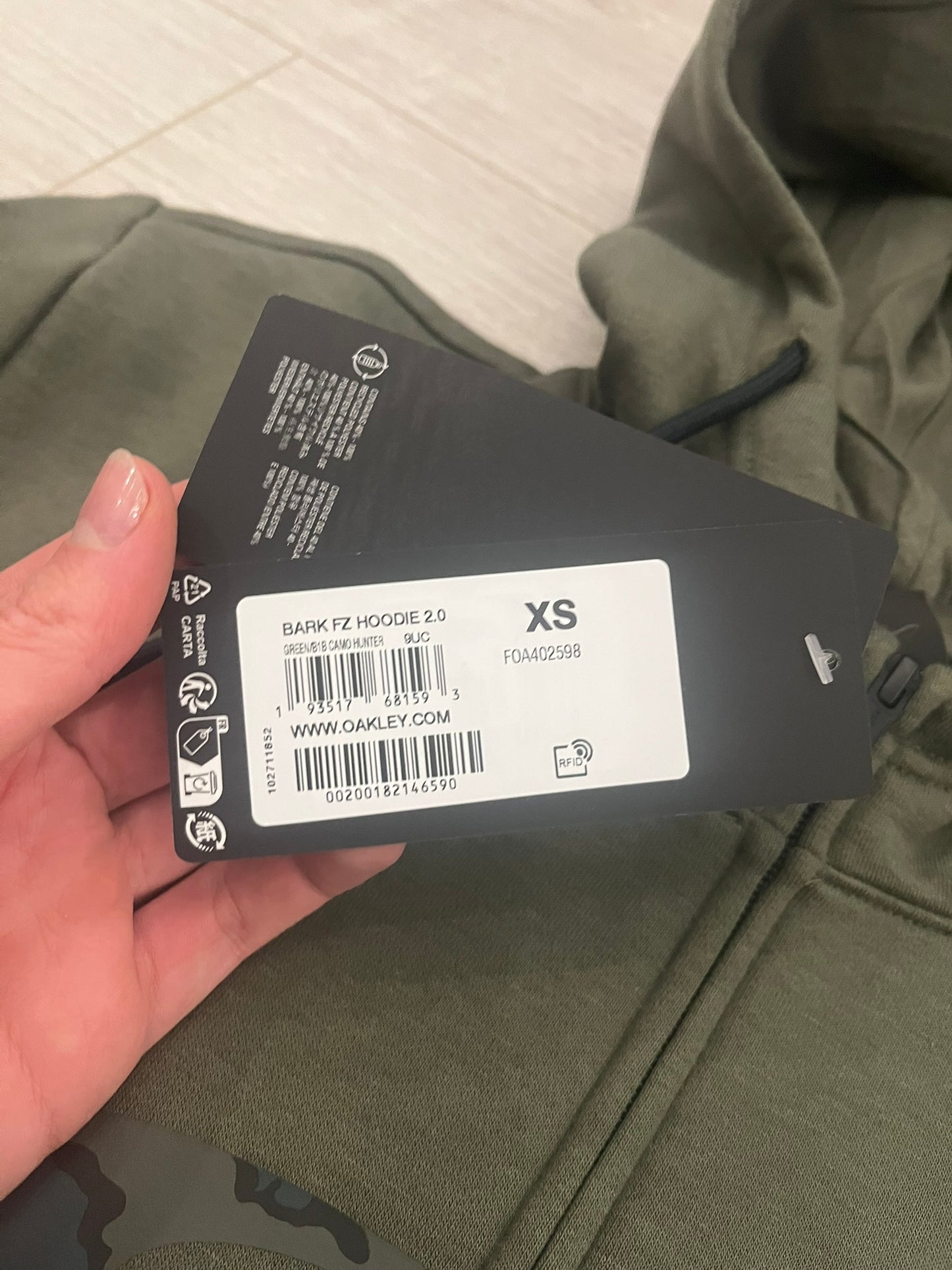 oakley bark hoodie
