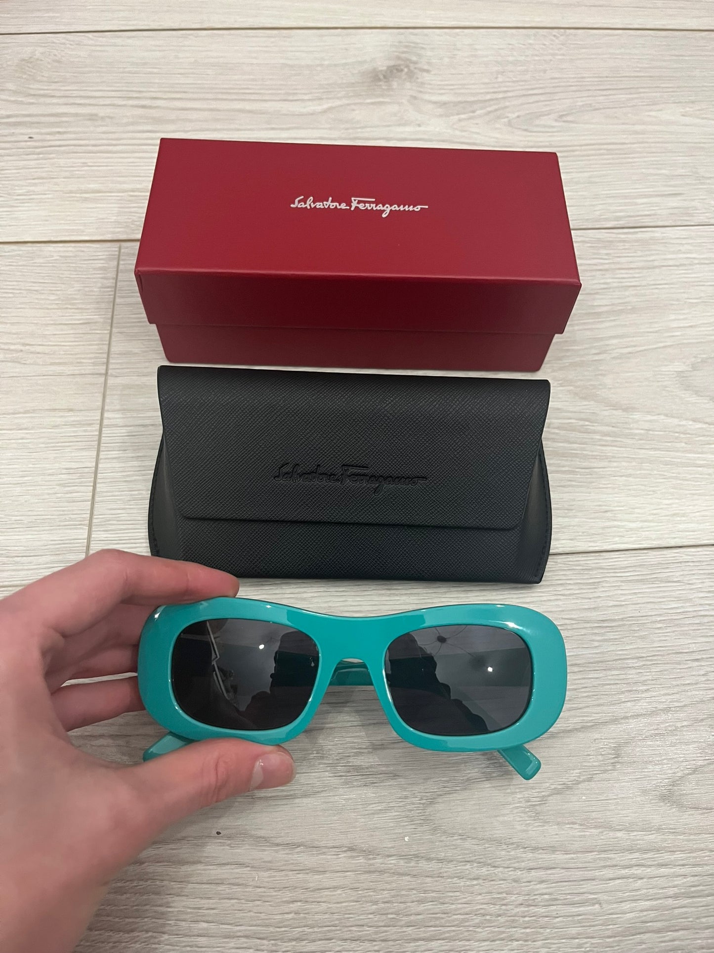 ferragamo sunglasses SF1046S