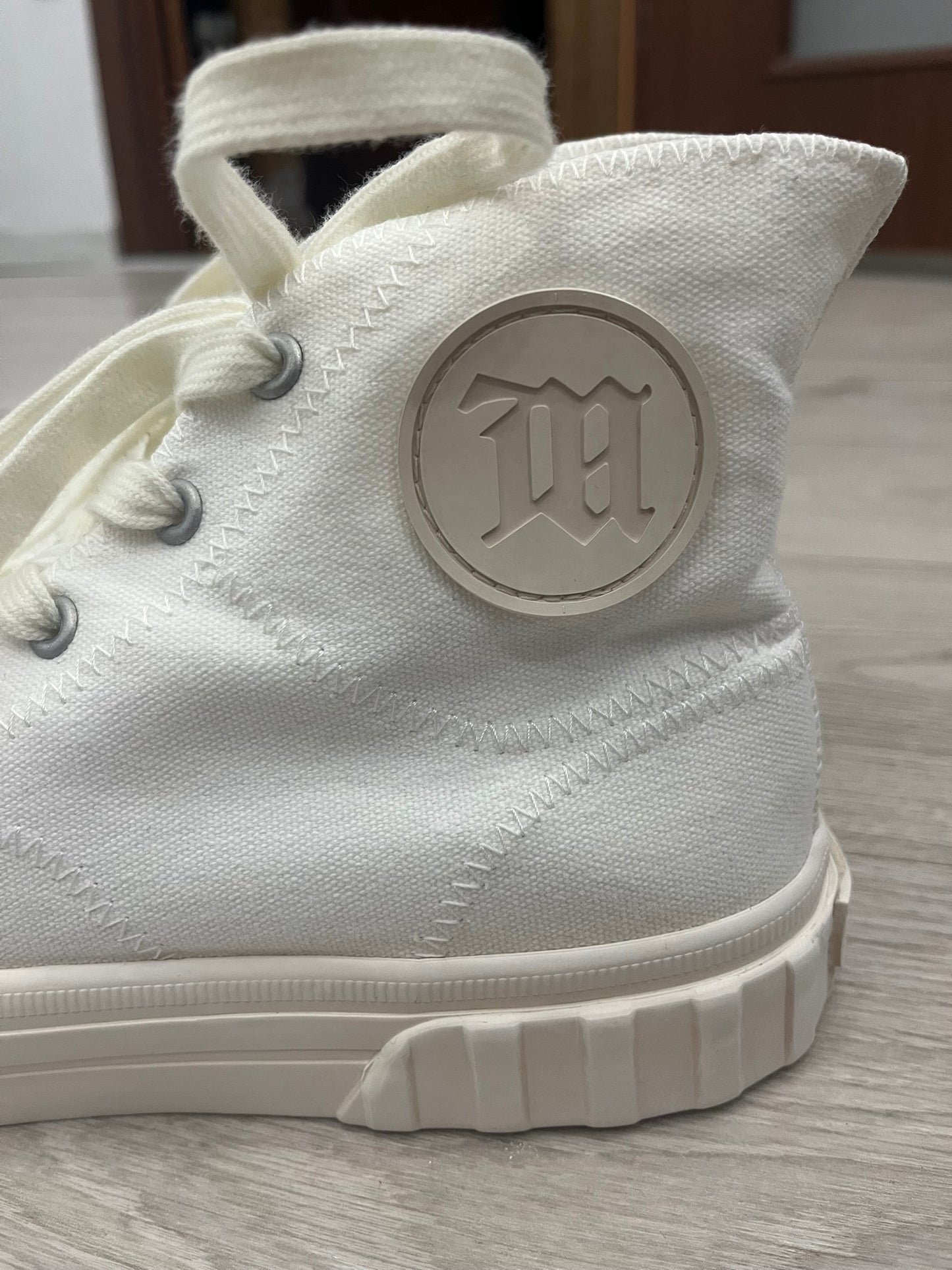 misbhv army sneaker