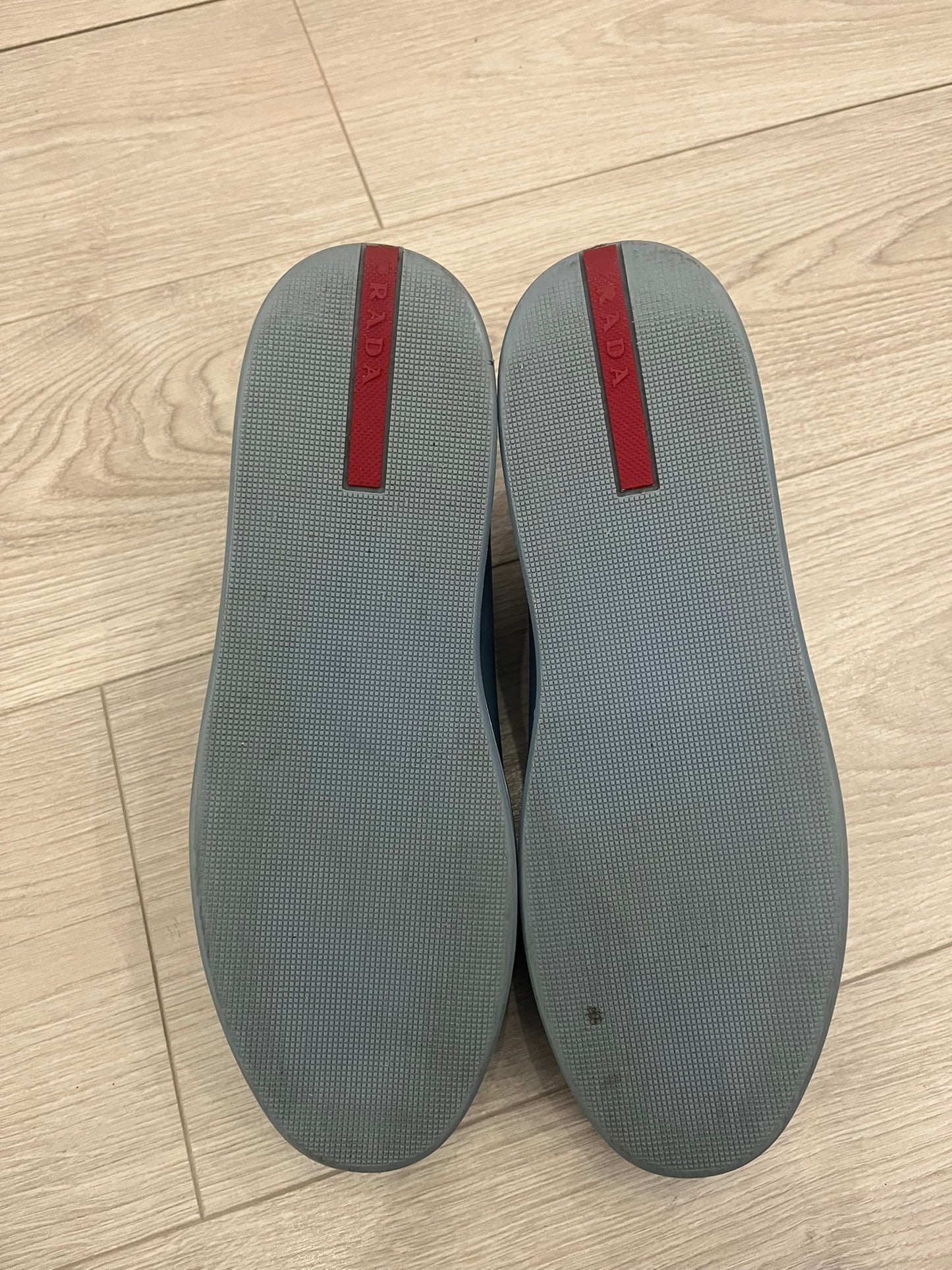 prada donna sneakers