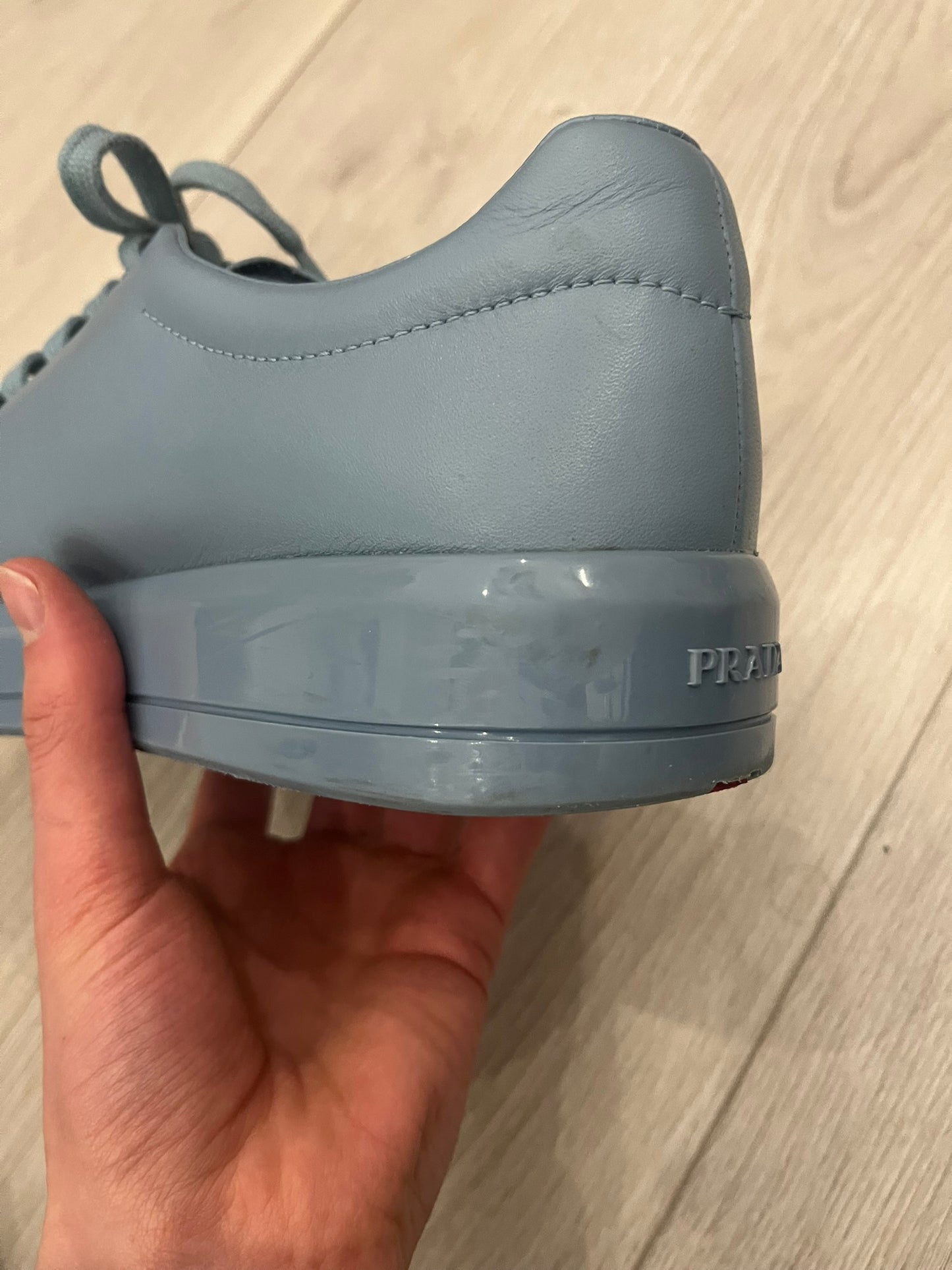 prada donna sneakers