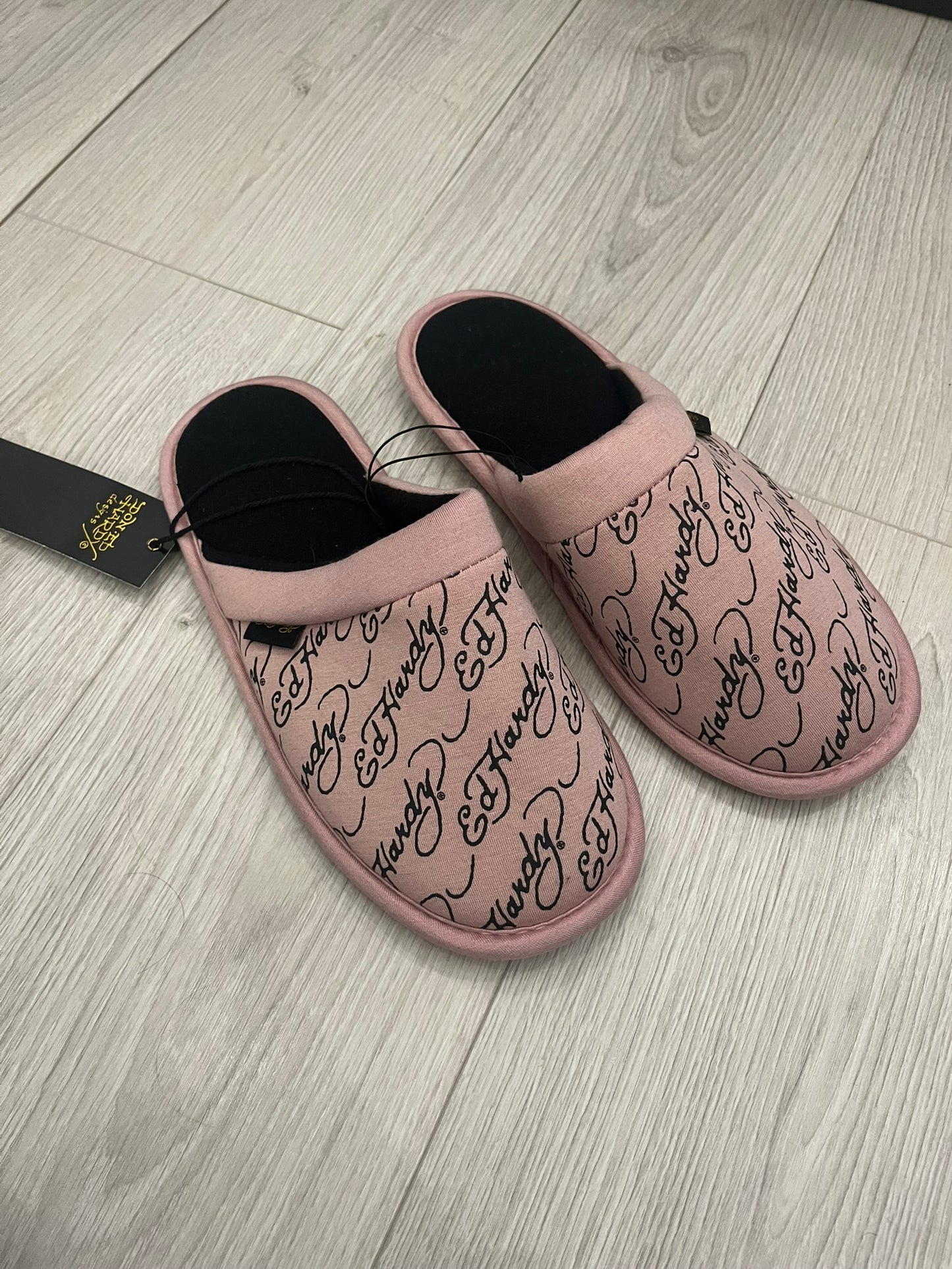 ed hardy pink slippers