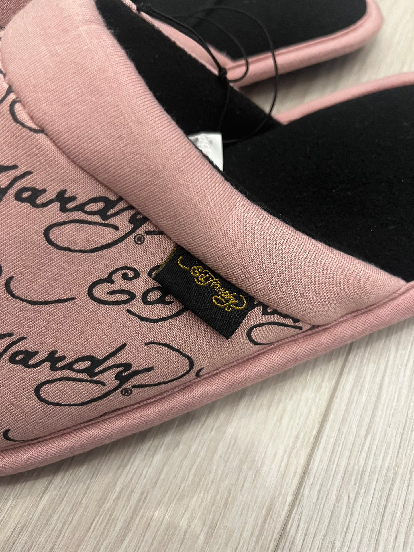 ed hardy pink slippers