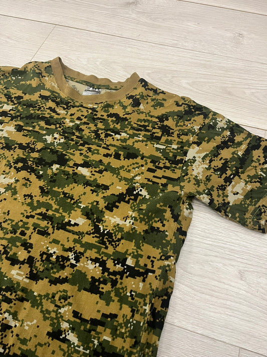 camo tee