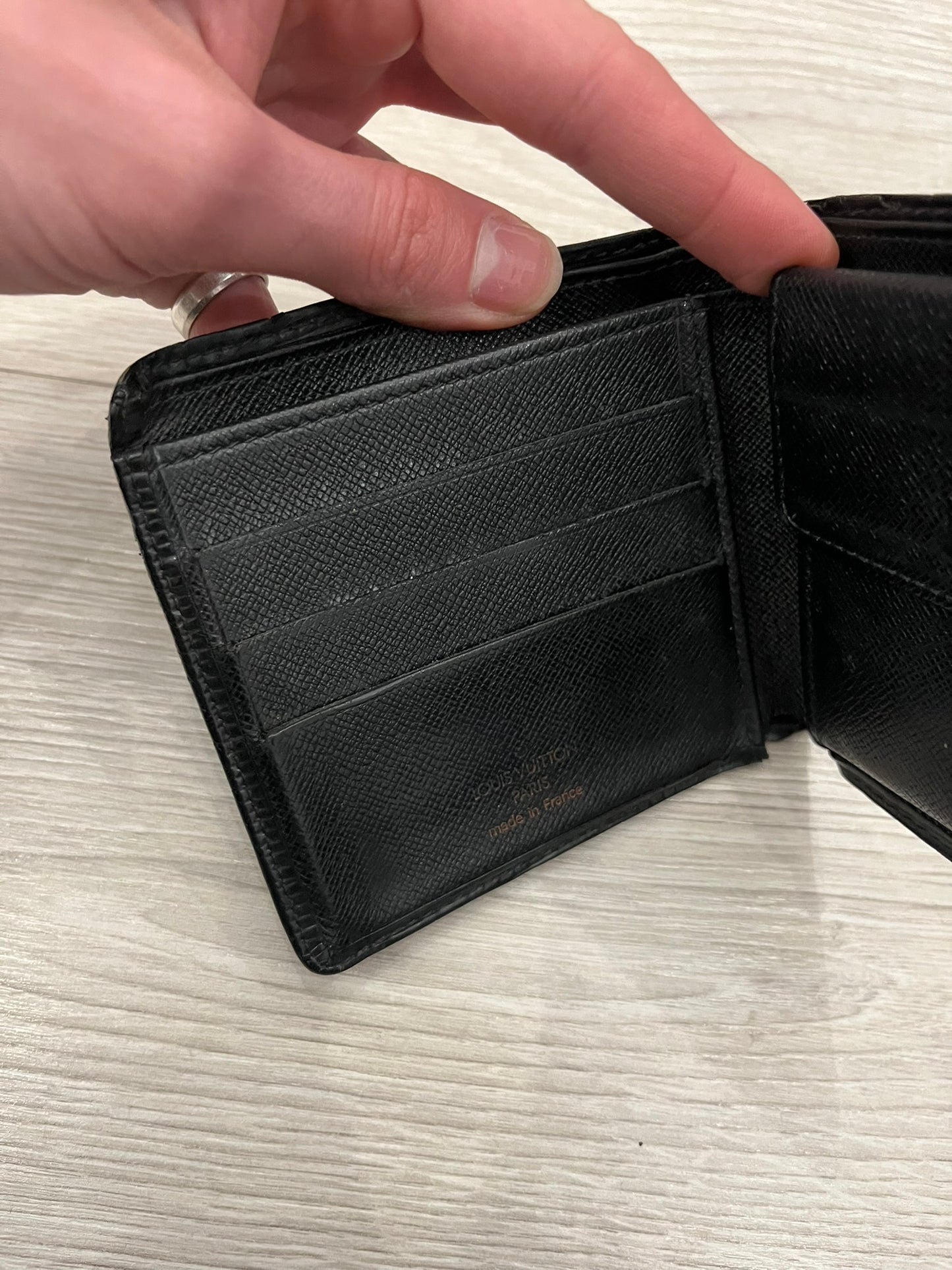 louis vuitton epi leather wallet