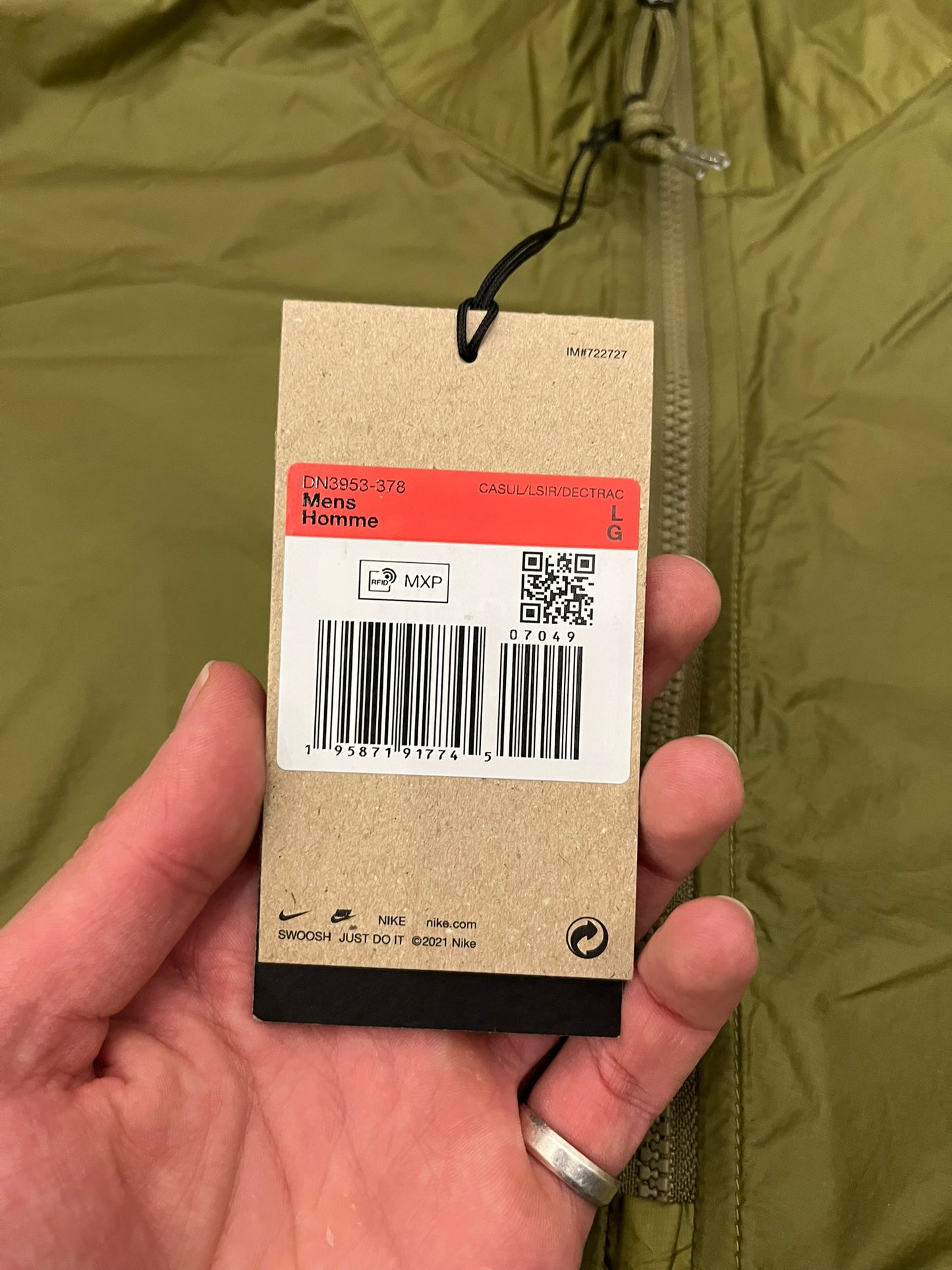 nike acg windshell cindercone windbreaker olive
