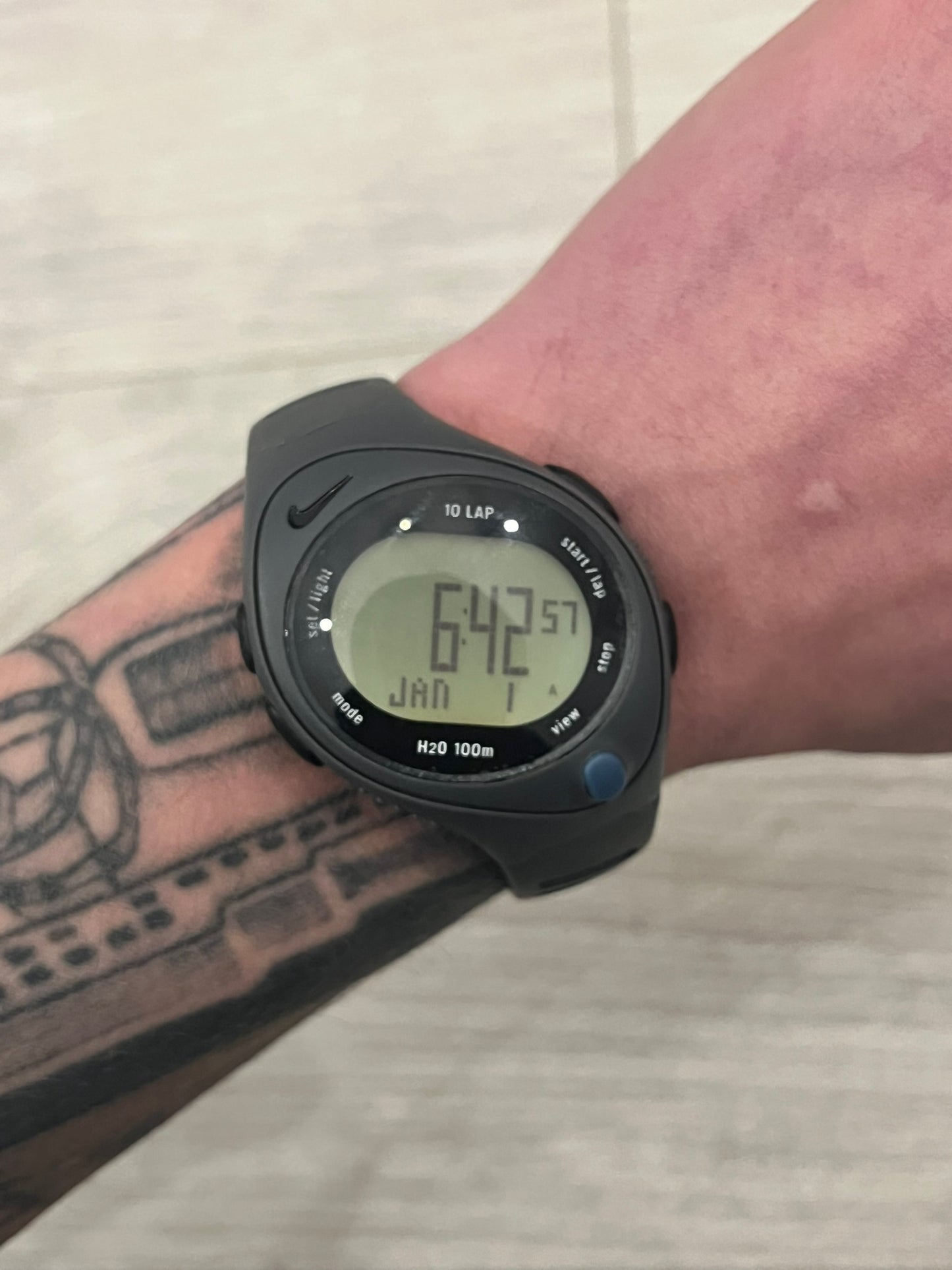 nike triax speed 50 regular watch gray