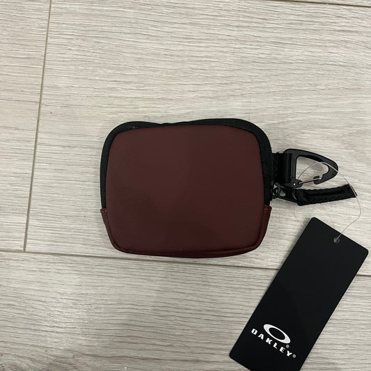 oakley rover wallet grenache