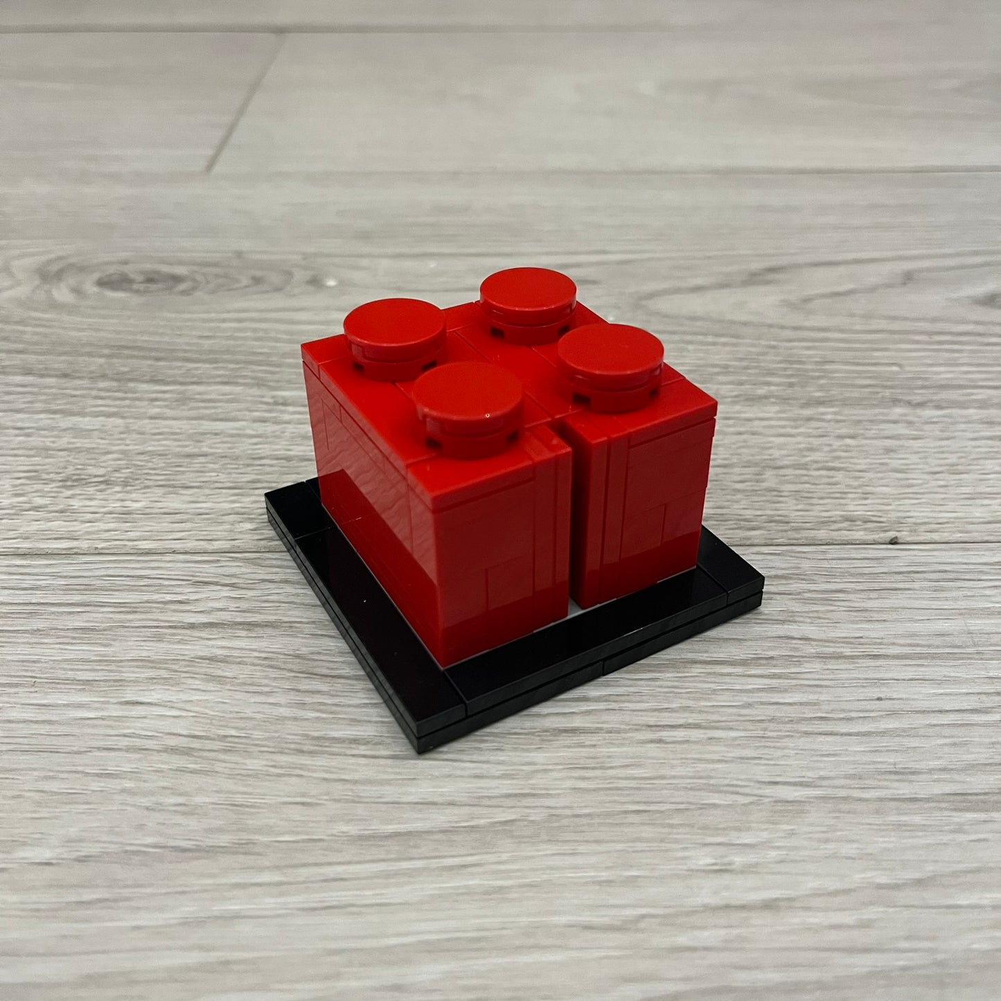 lego 2x2 red brick m&t