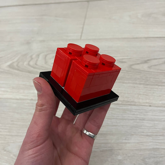 lego 2x2 red brick m&t