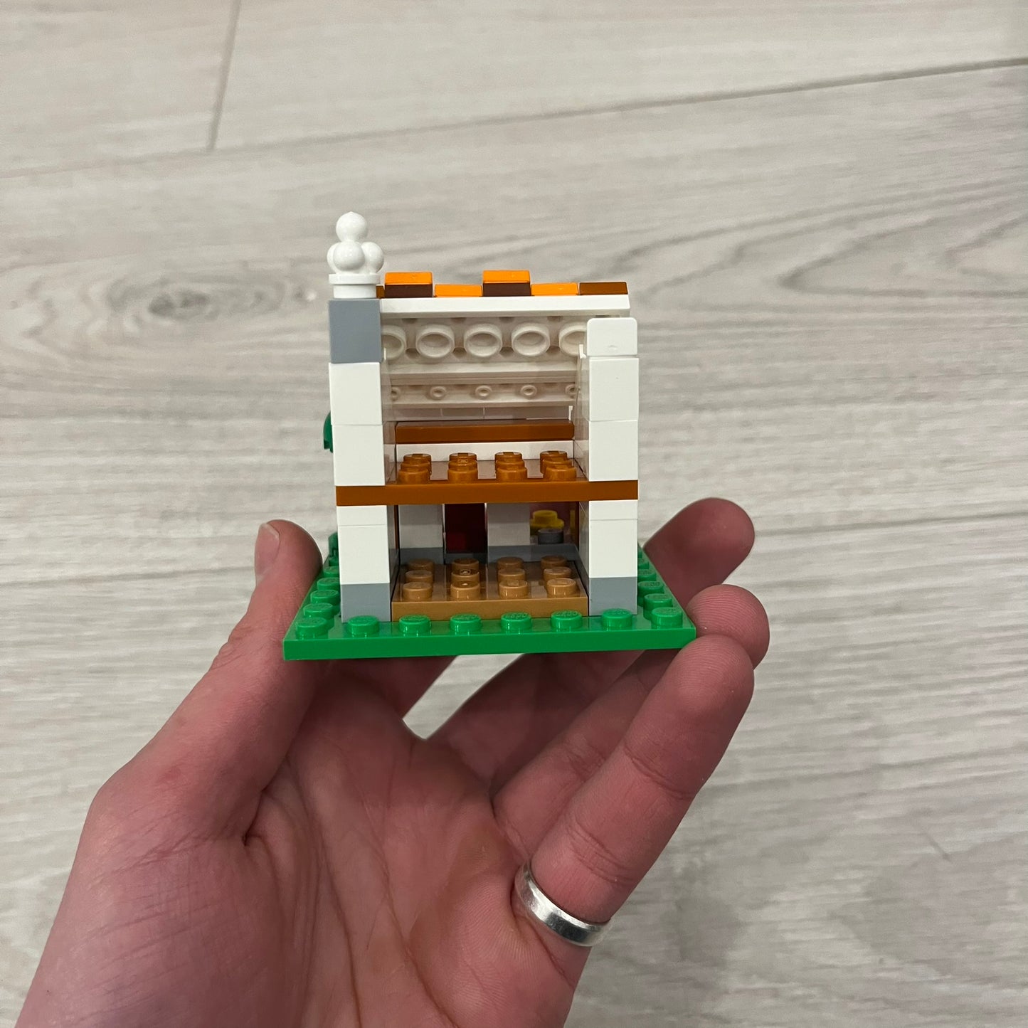lego fauna's house garden m&t