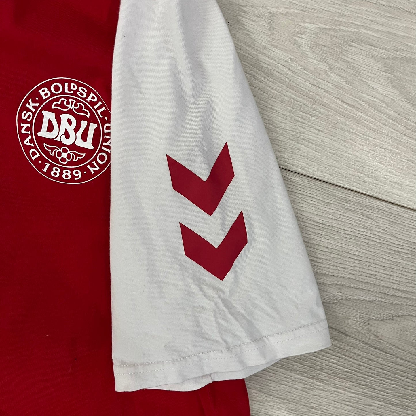 hummel denmark tee