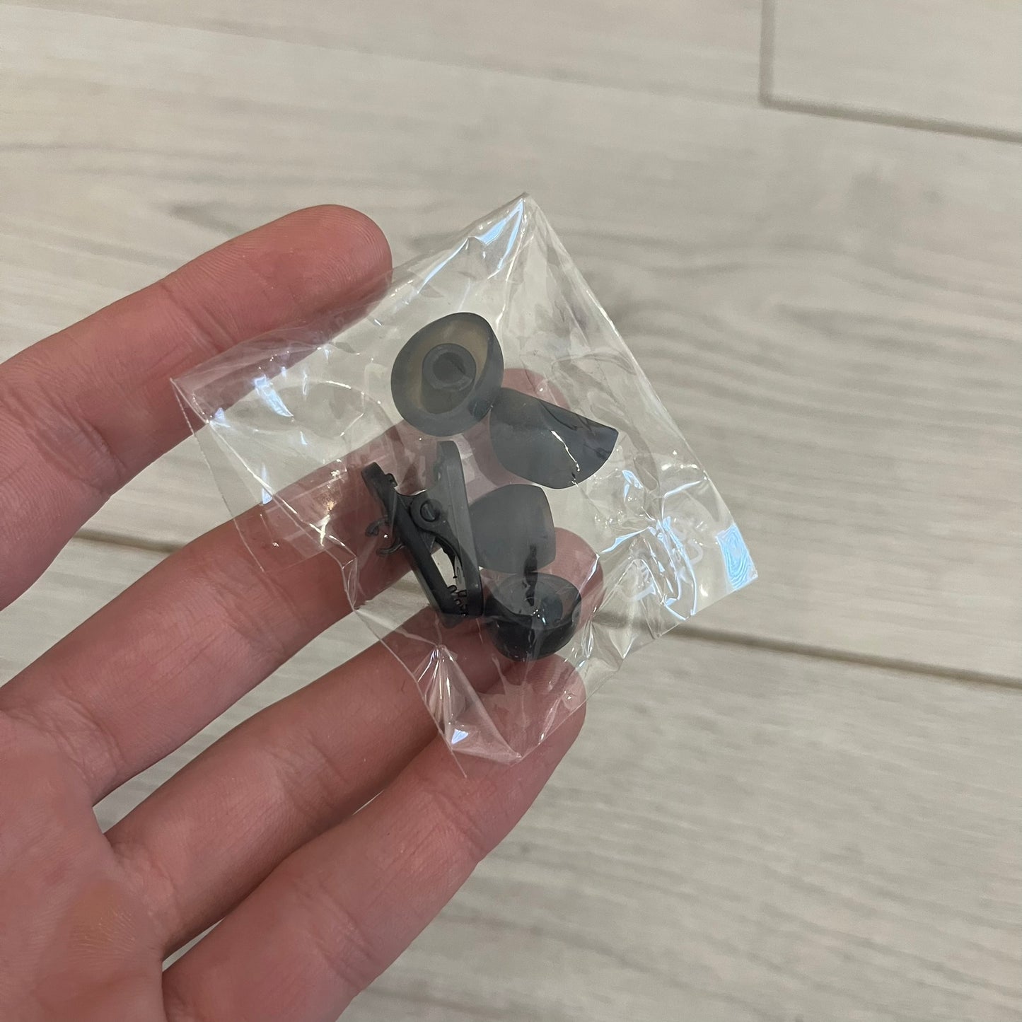 lg prada earphones