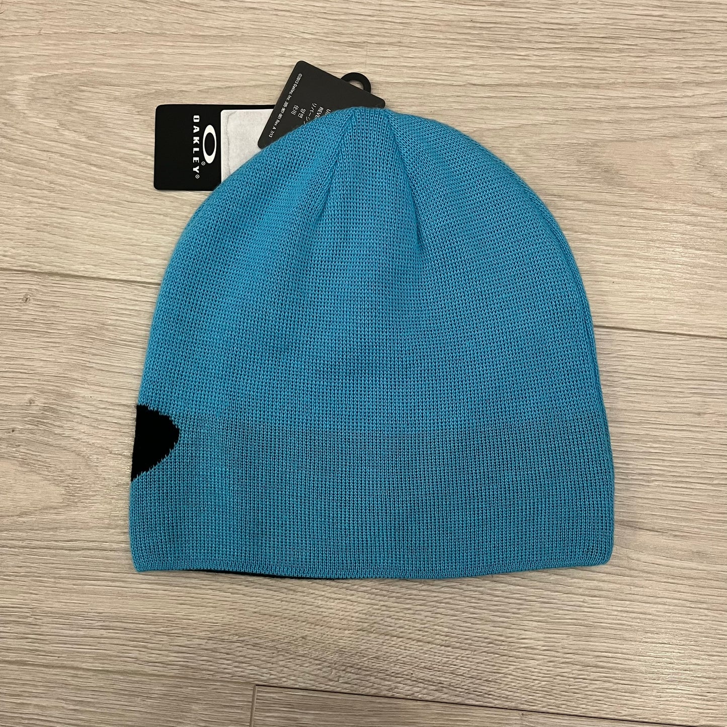 oakley ellipse beanie baby blue