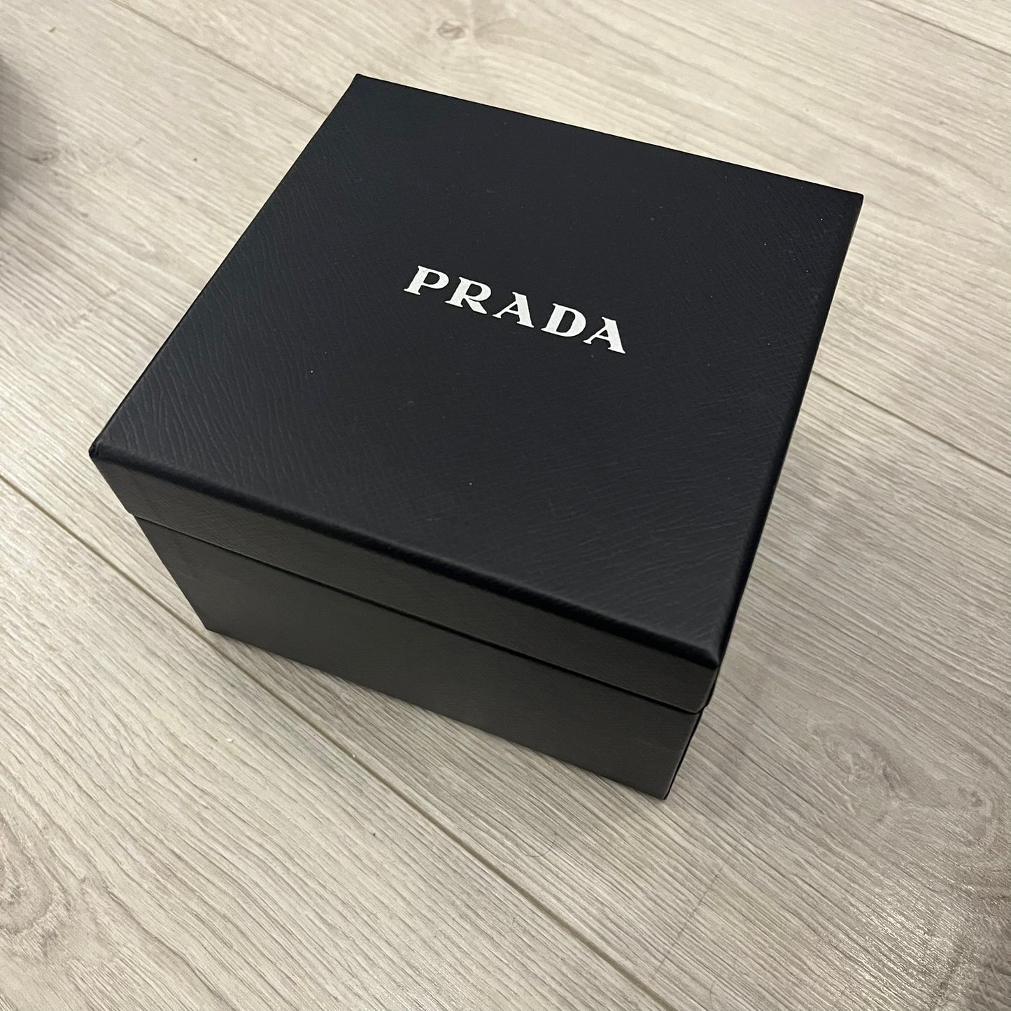 lg prada ke850 cell phone
