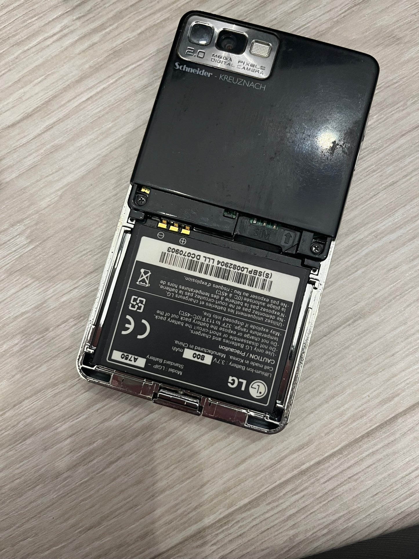 lg prada ke850 cell phone
