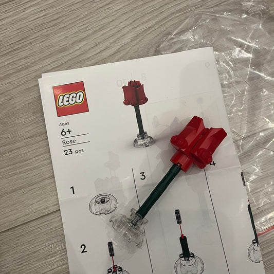 lego rose m&t