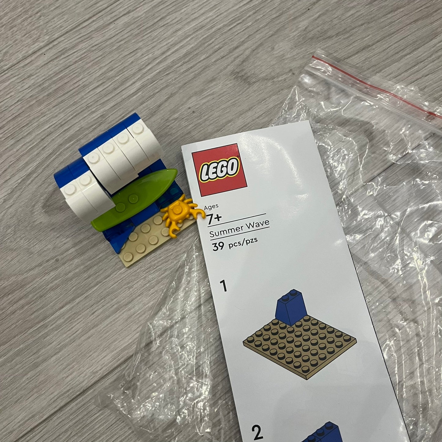 lego summer wave m&t