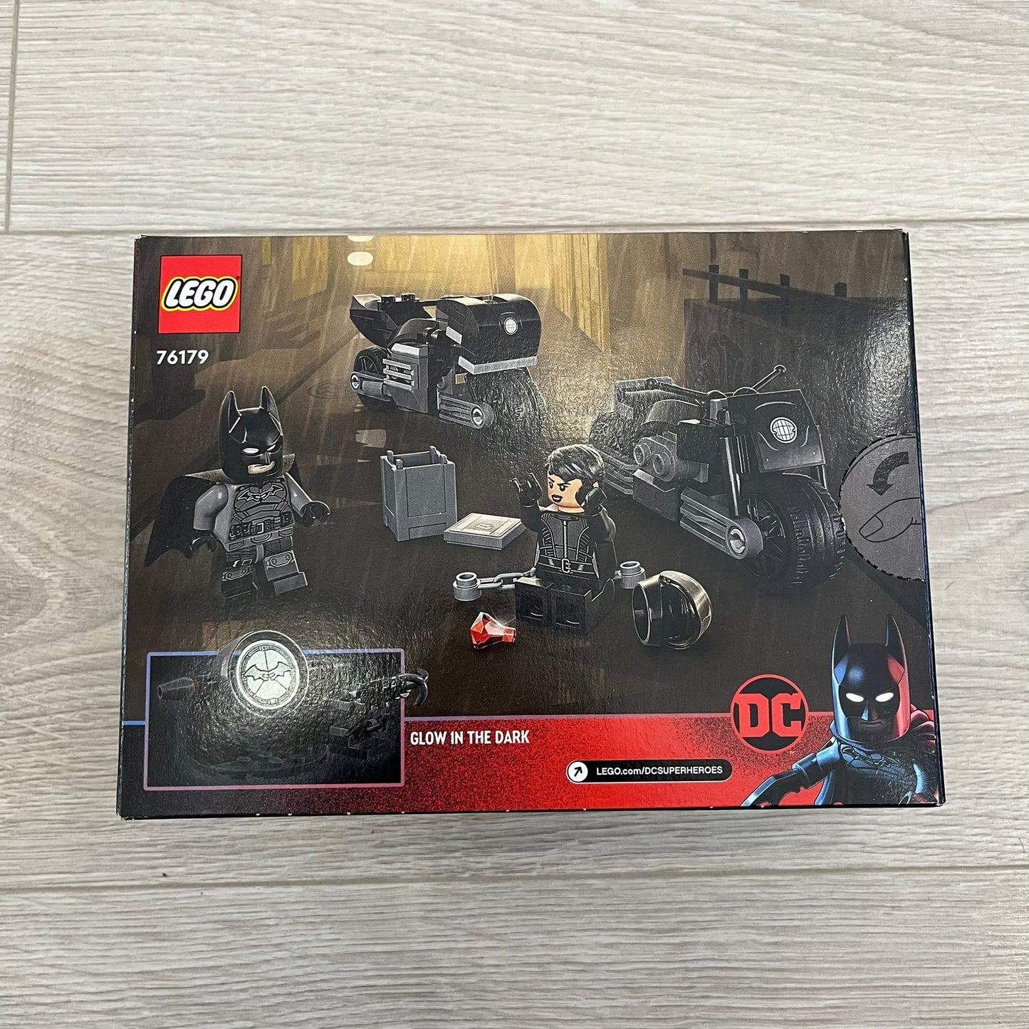 lego 76179 batman & selina motorcycle pursuit set