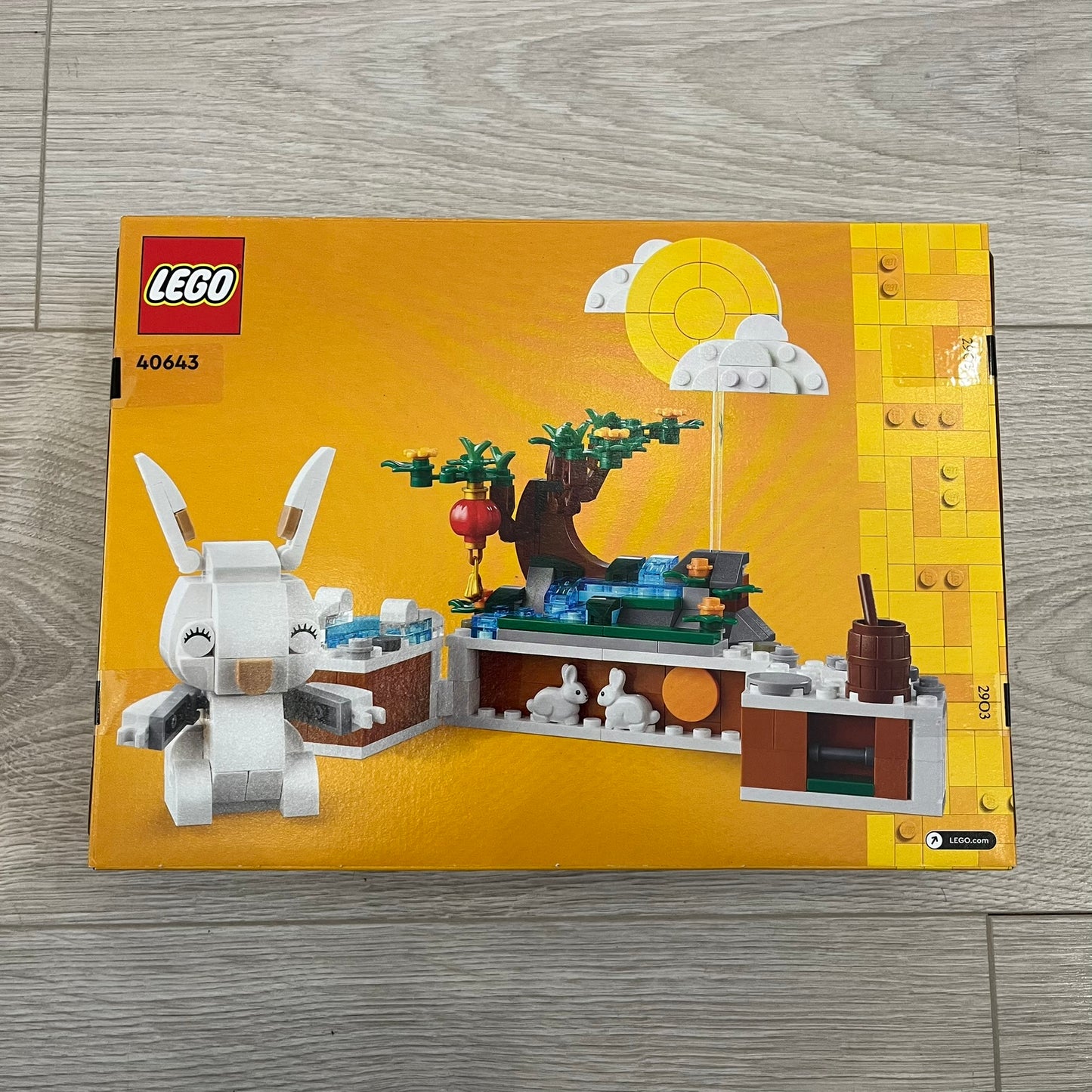 lego exclusive 40643 jade rabbit set