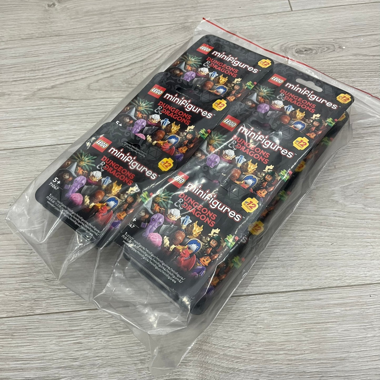 lego dungeons & dragons 71047 minifigures