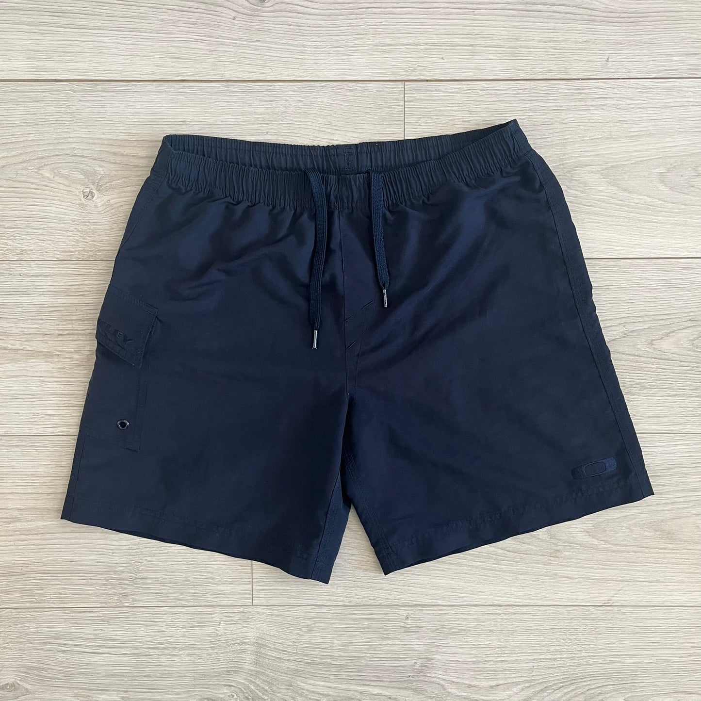 oakley small logo shorts