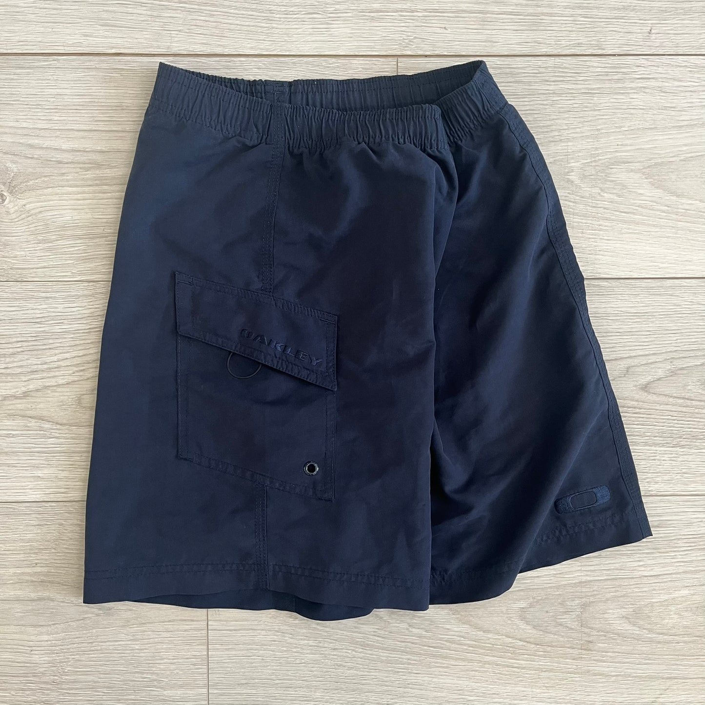 oakley small logo shorts