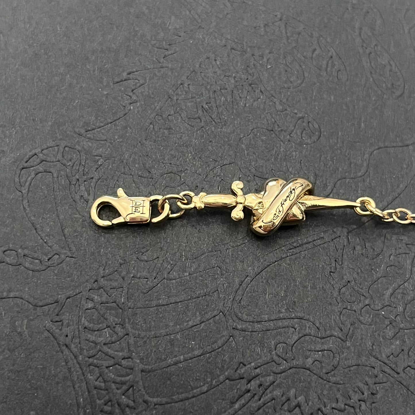 ed hardy gold heart dagger fine chain charm bracelet