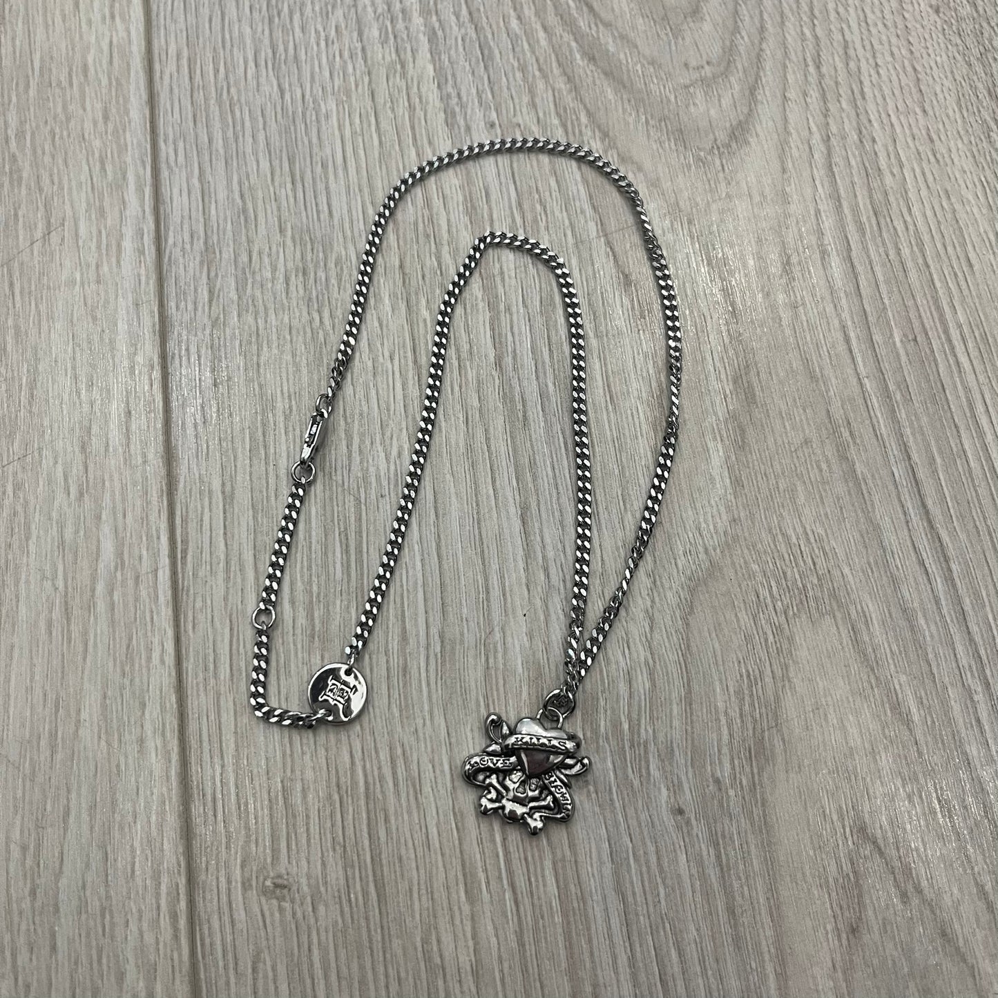 ed hardy fine love kills slowly padlock necklace
