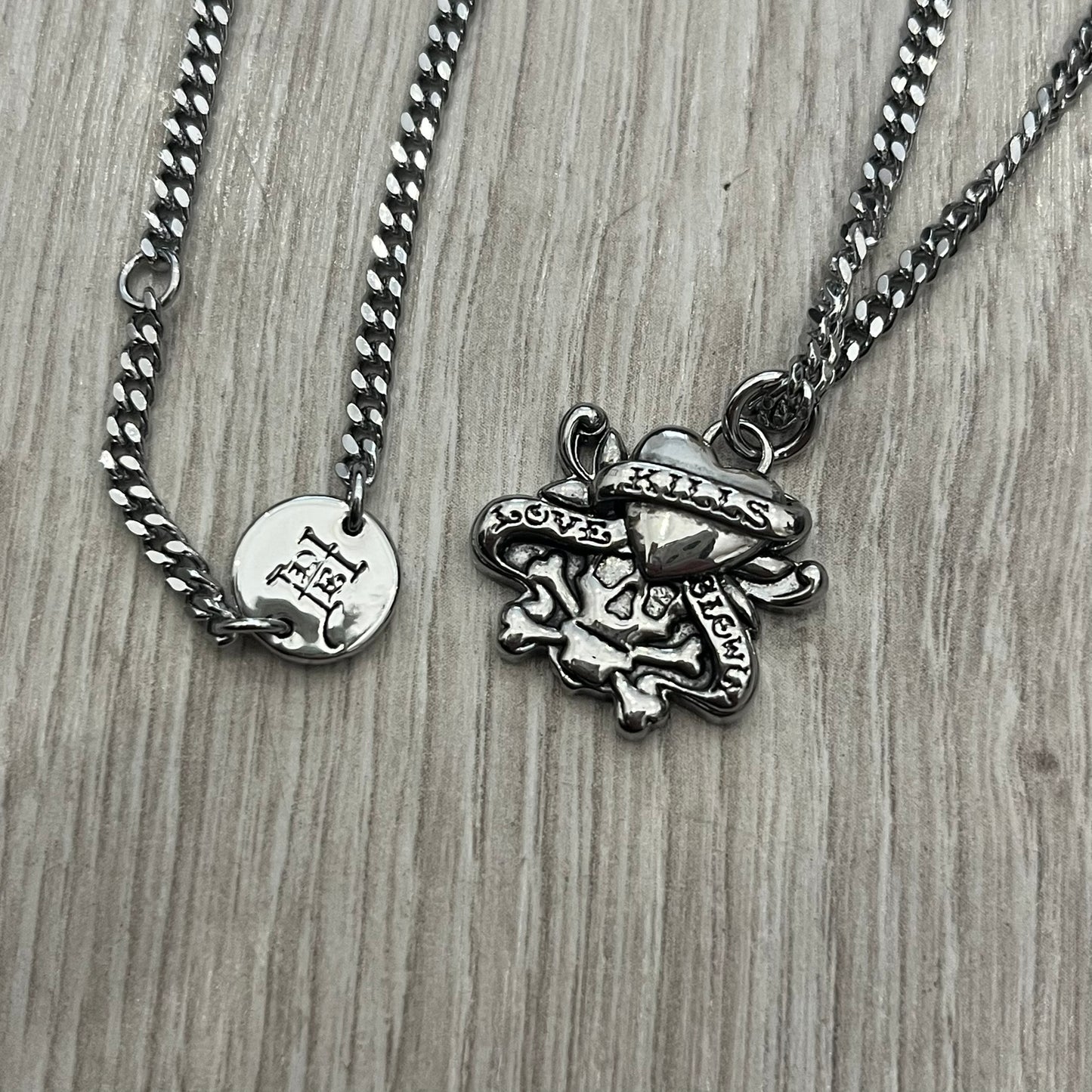 ed hardy fine love kills slowly padlock necklace