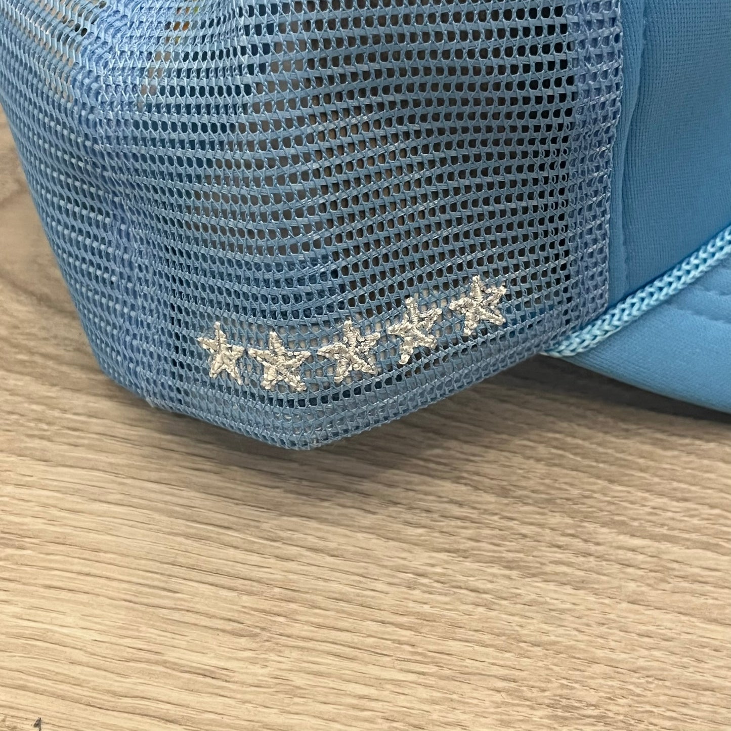 corteiz 5 starz alcatraz trucker baby blue