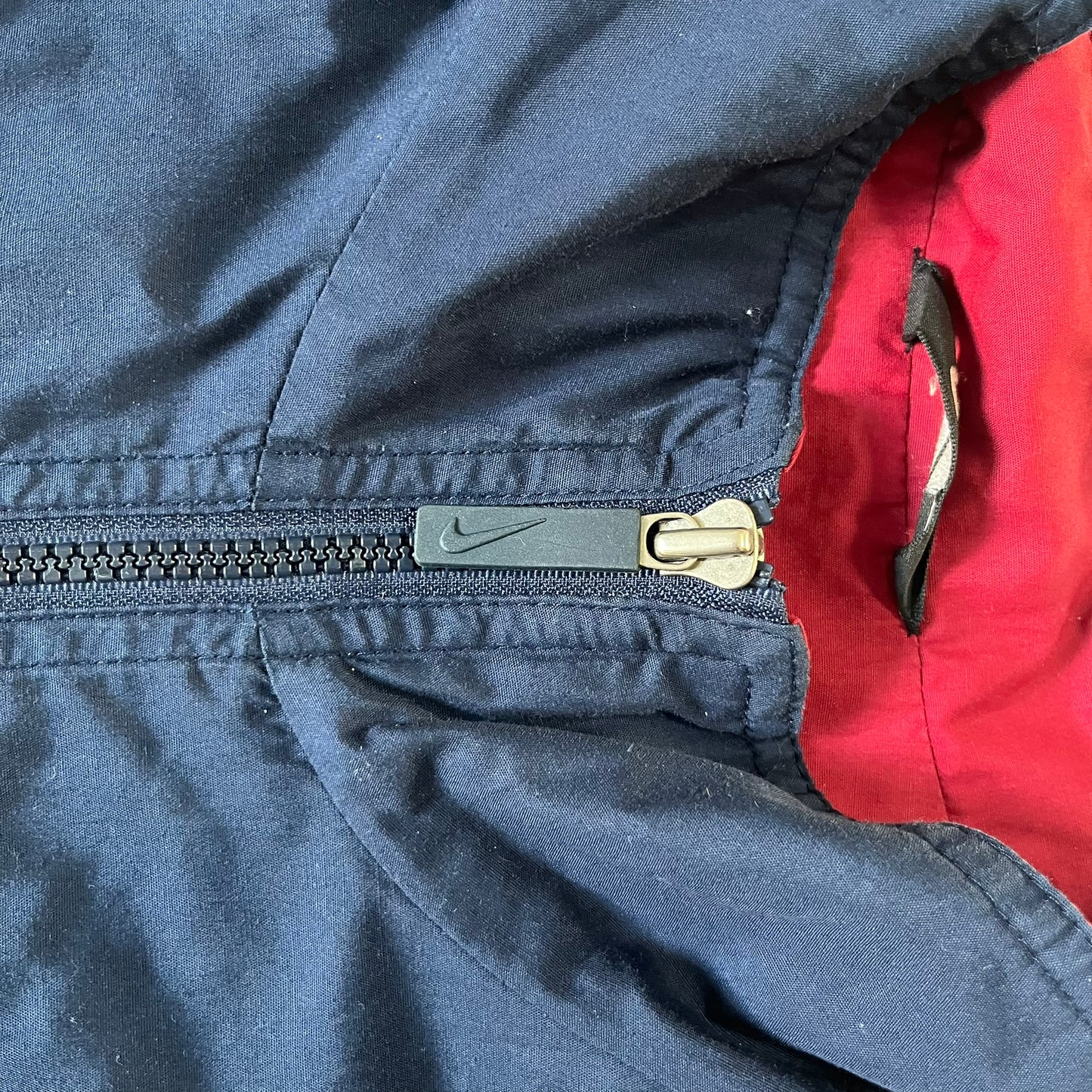 nike 90's back logo windbreaker