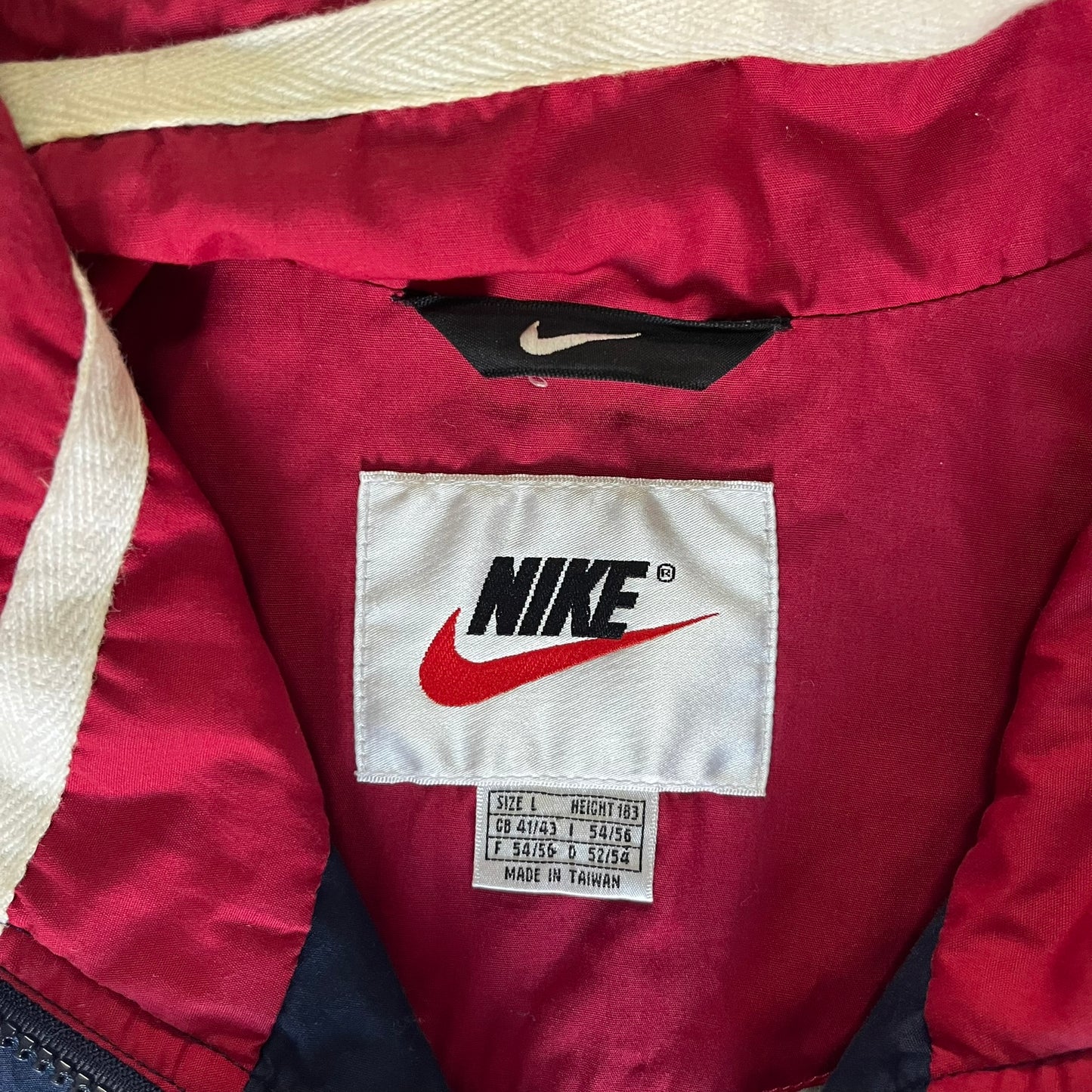 nike 90's back logo windbreaker