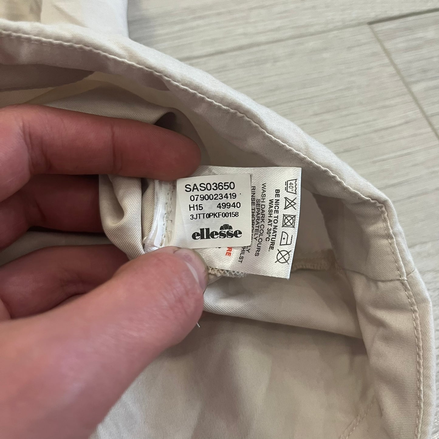 ellesse women’s long windbreaker