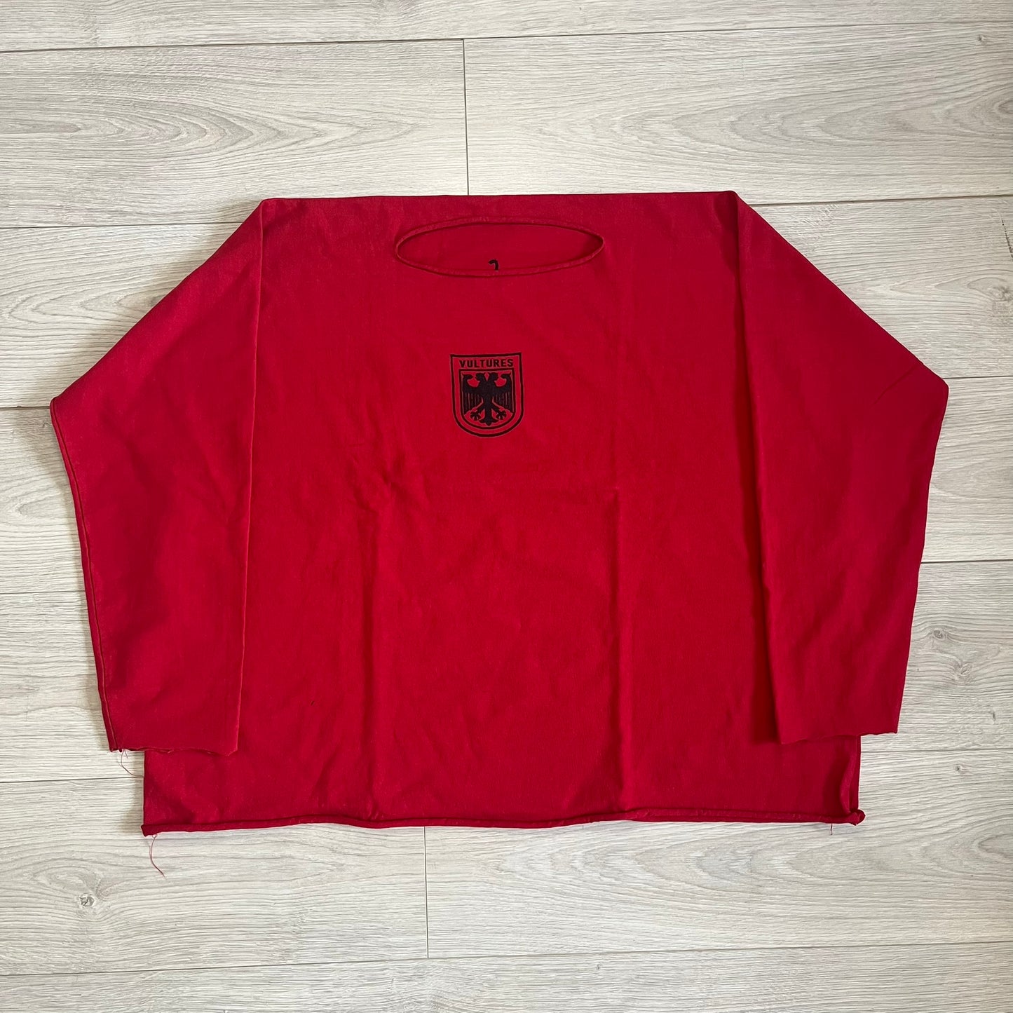 yeezy vultures longsleeve red