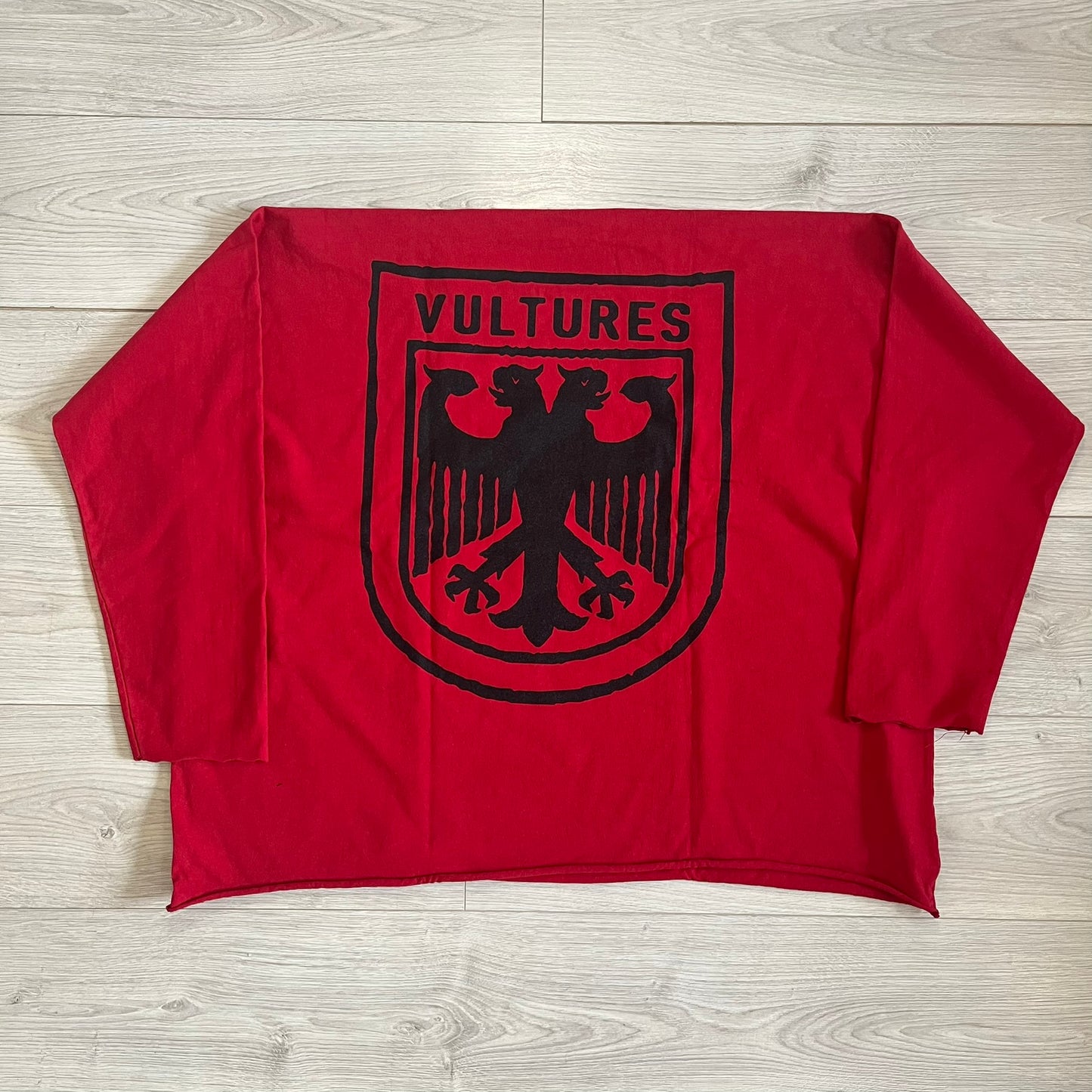 yeezy vultures longsleeve red
