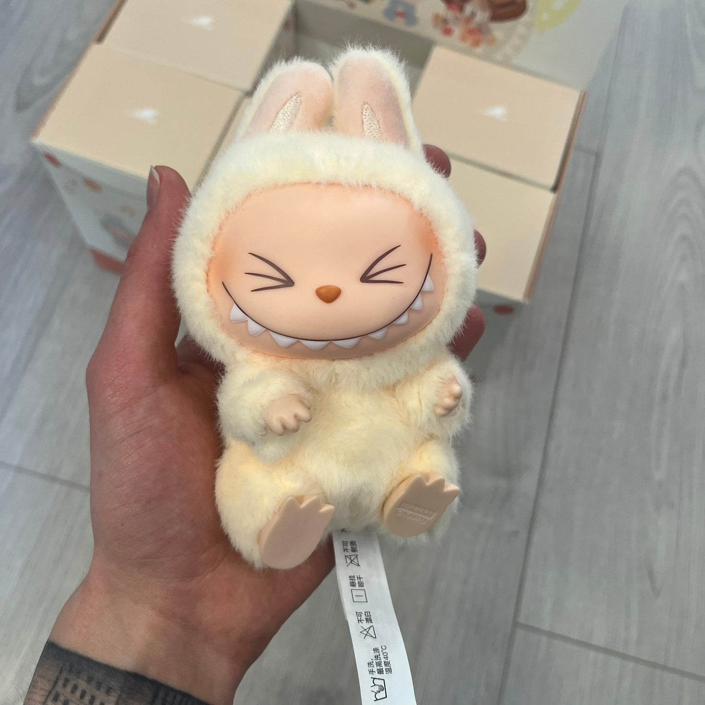 pop mart labubu the monsters have a seat vinyl plush (blindbox)