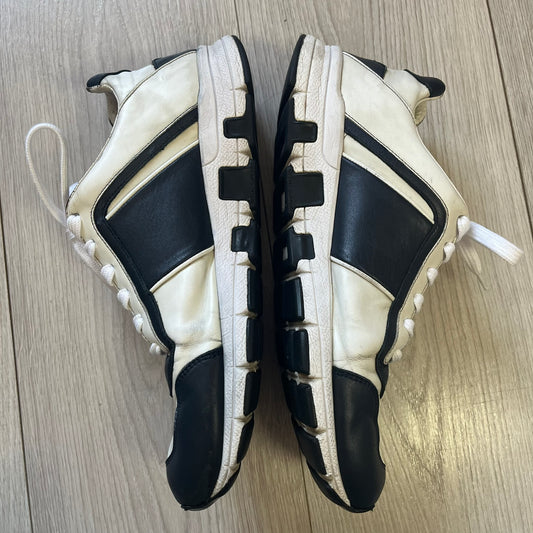gucci interlocking gg low top sneakers