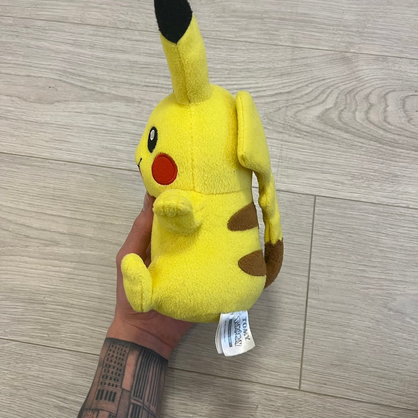 pikachu pokemon tomy plushie