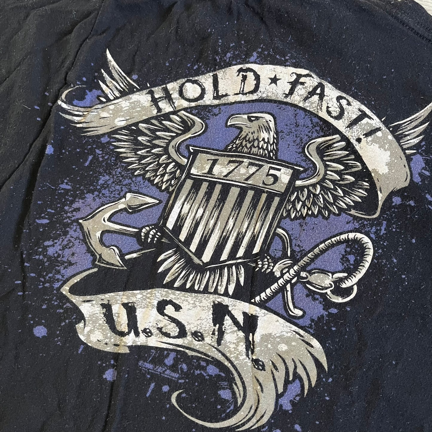 us navy patriotic “hold fast” tee