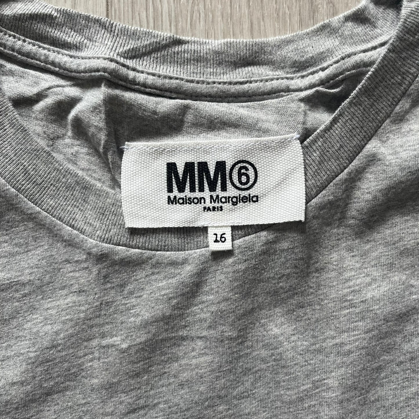 mm6 maison margiela drawn logo tee