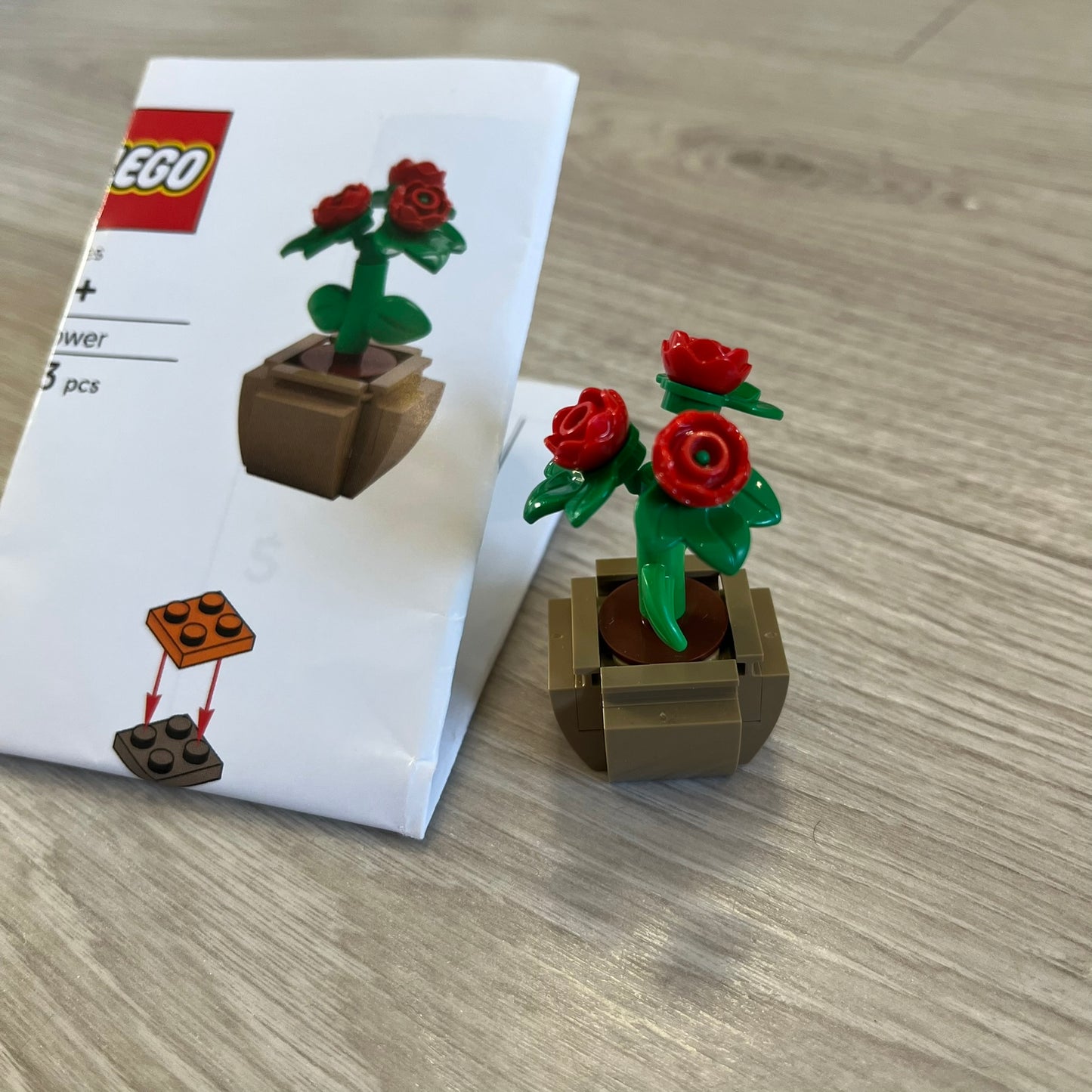 lego flower pot m&t