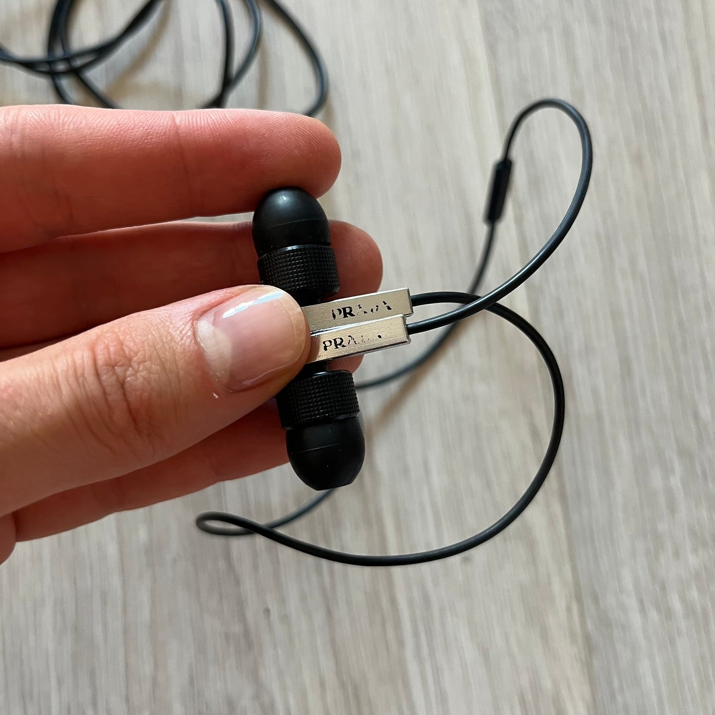 lg prada earphones used